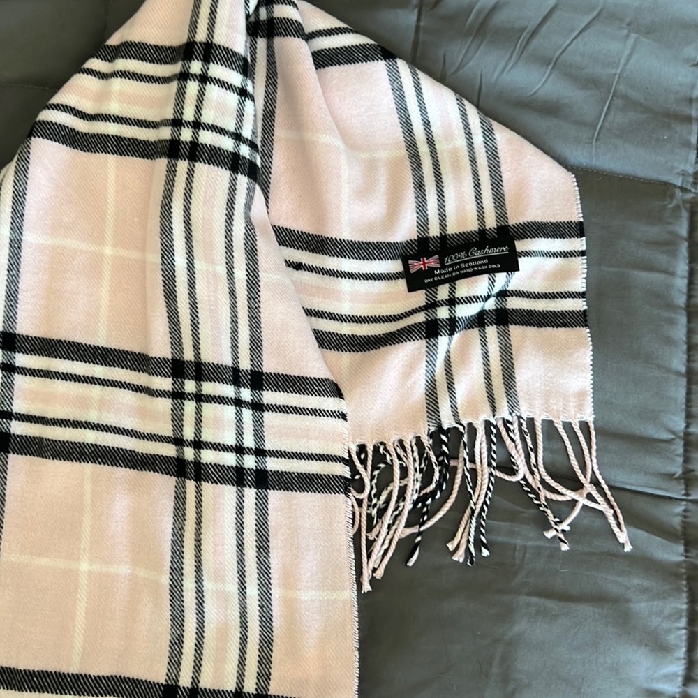 Black & pink cashmere scarf